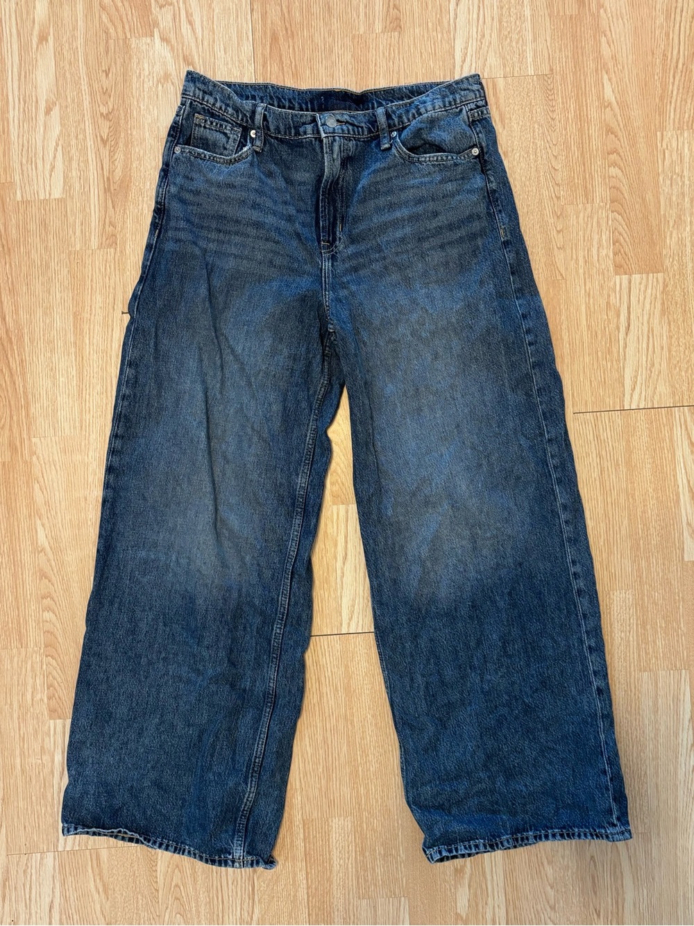 GAP Women’s Wide-Leg Jeans